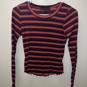 maroon long sleeve top ! ❤️